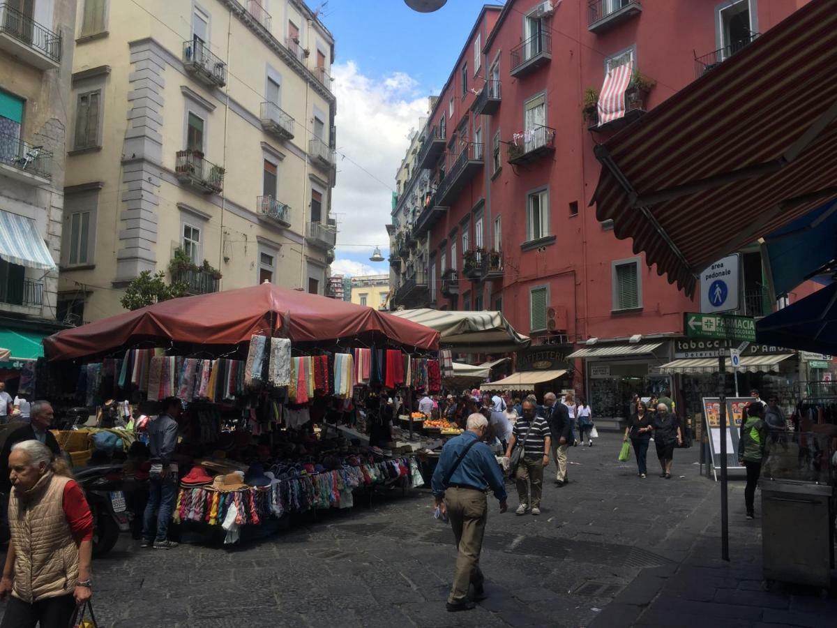 Il Sole Di Montesanto Bed & Breakfast Napoli Dış mekan fotoğraf