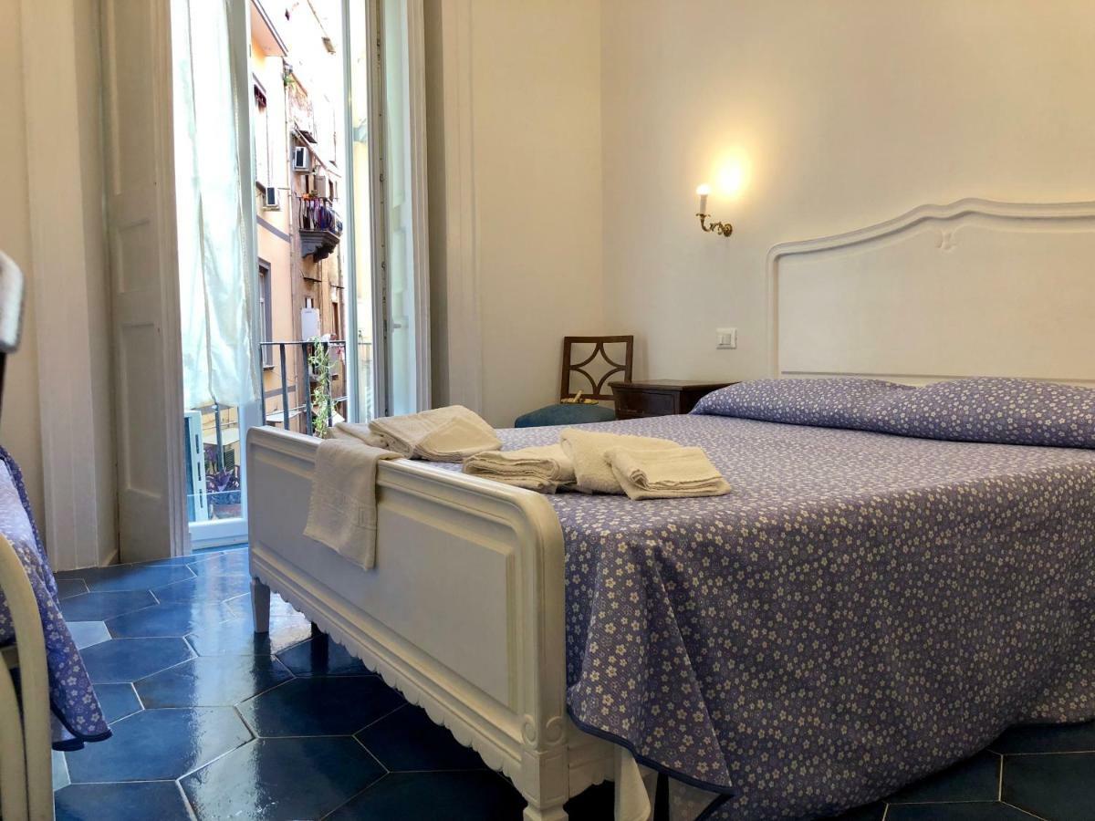 Il Sole Di Montesanto Bed & Breakfast Napoli Dış mekan fotoğraf