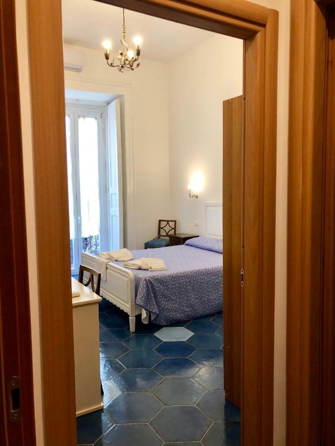 Il Sole Di Montesanto Bed & Breakfast Napoli Dış mekan fotoğraf
