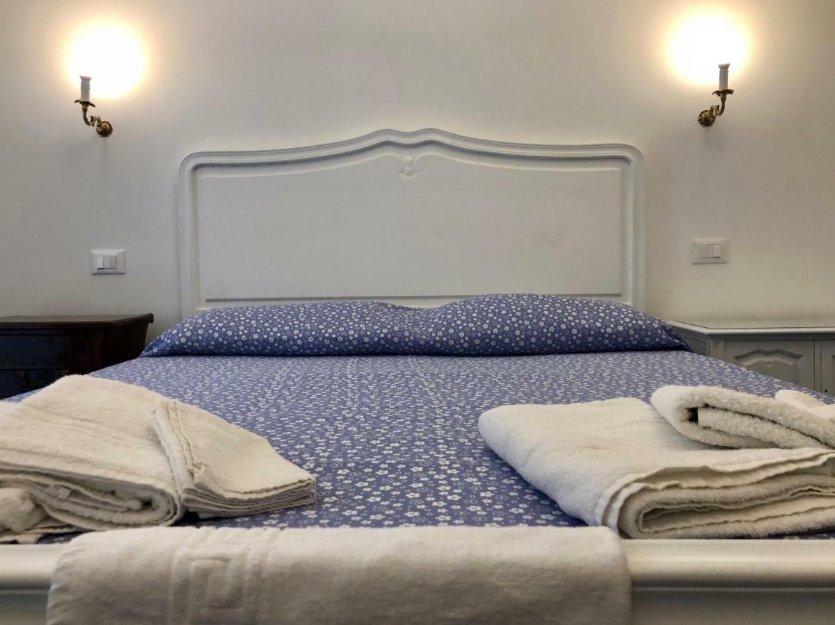 Il Sole Di Montesanto Bed & Breakfast Napoli Dış mekan fotoğraf