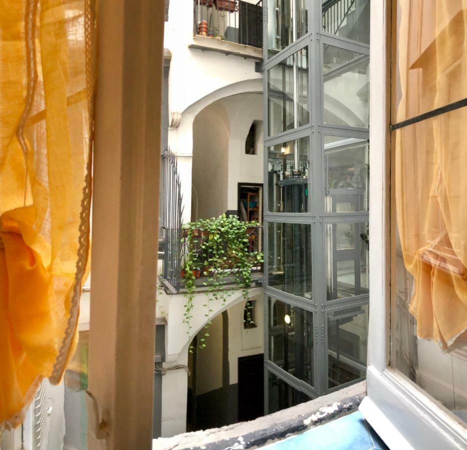 Il Sole Di Montesanto Bed & Breakfast Napoli Dış mekan fotoğraf