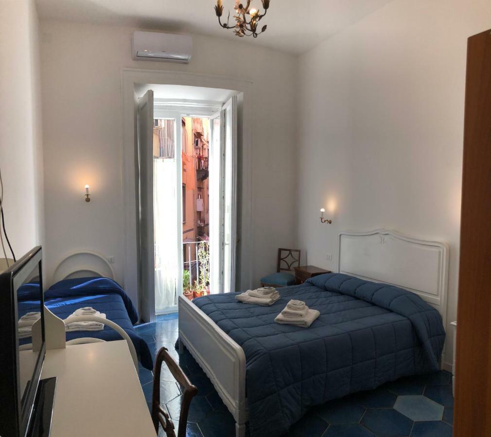 Il Sole Di Montesanto Bed & Breakfast Napoli Dış mekan fotoğraf
