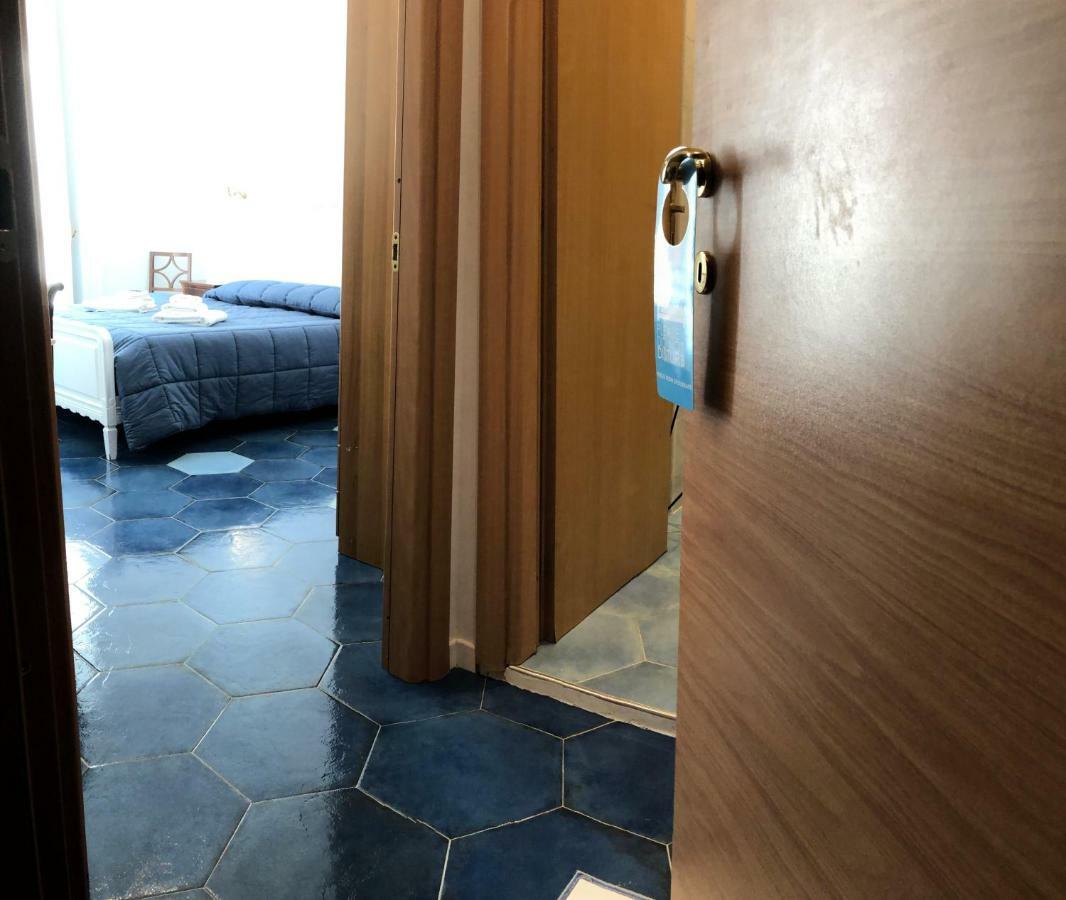 Il Sole Di Montesanto Bed & Breakfast Napoli Dış mekan fotoğraf